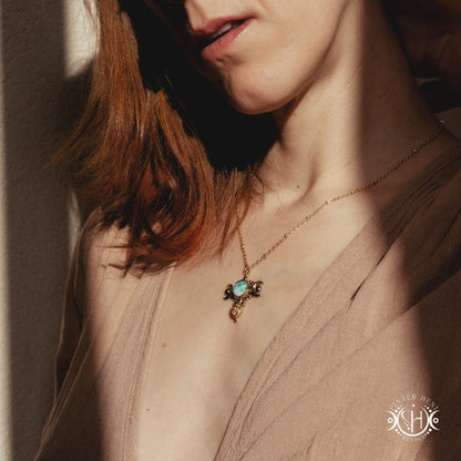 Colgante Petite Selene | Collar de Arquetipo Femenino con Piedra Luna, Larimar y Vesuvianita Hecho Bajo Pedido